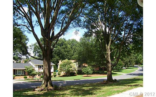 3508 Round Oak Road Charlotte, NC 28210 - Photo 15 of 16 Gallery Image 15