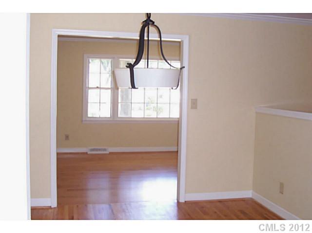 3508 Round Oak Road Charlotte, NC 28210 - Photo 4 of 16 Gallery Image 4