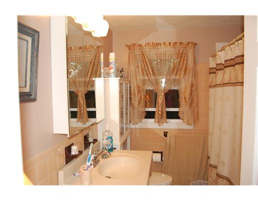 126 Viceroy Road Warwick, RI 02886 - Photo 6 of 10 Bathroom.