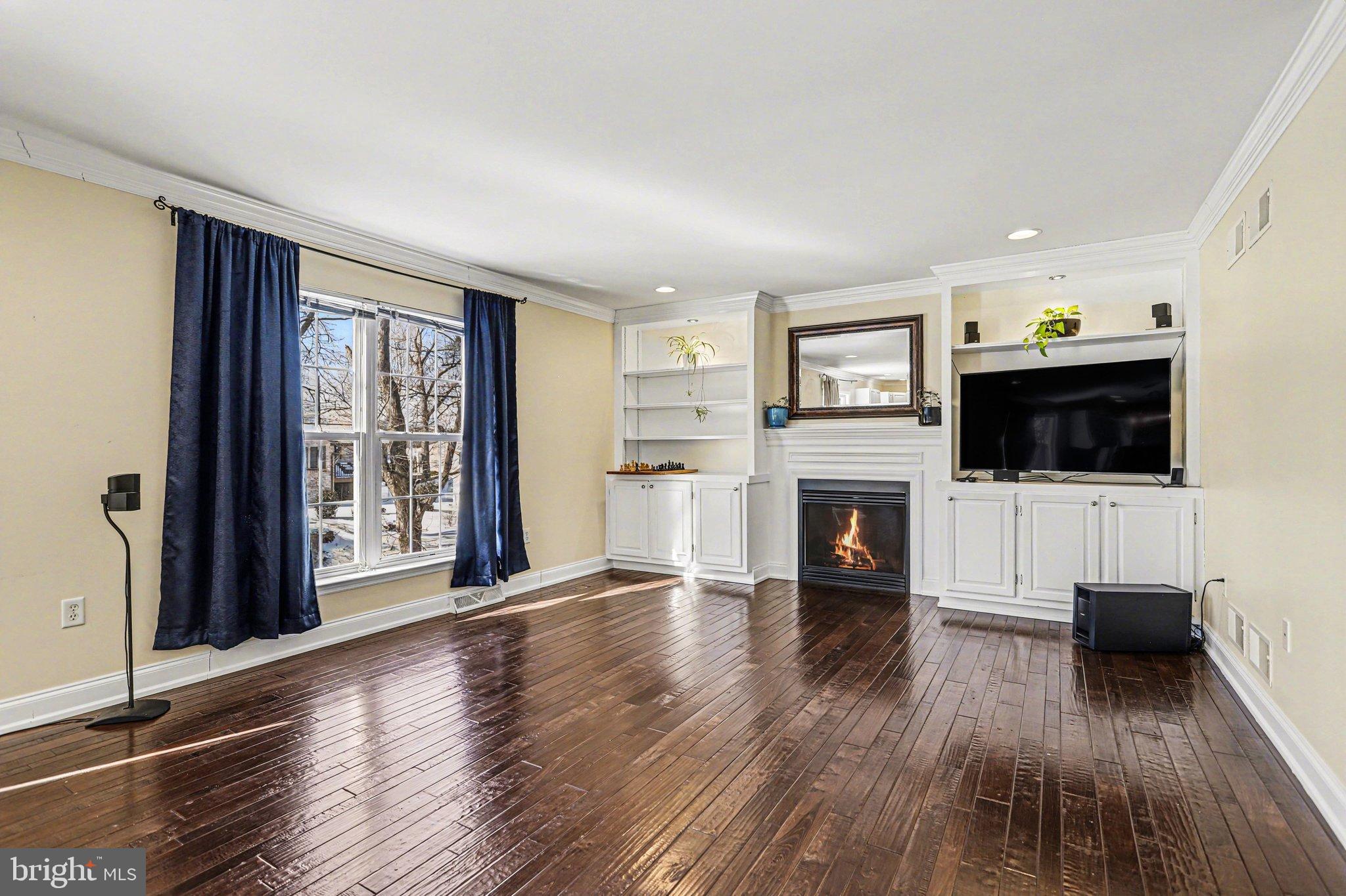 207 Edenderry Way Enola, PA 17025 - Photo 5 of 40 Bright and inviting living space with warmth.