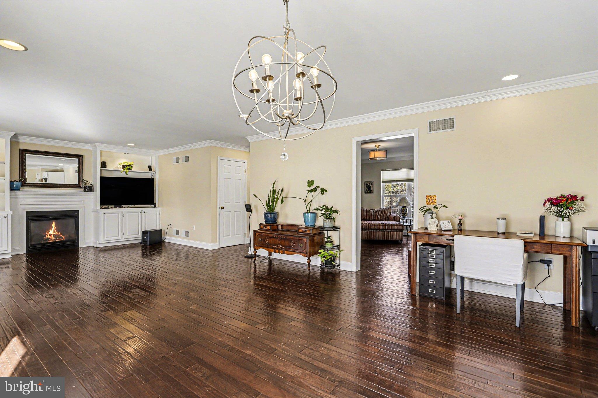 207 Edenderry Way Enola, PA 17025 - Photo 7 of 40 Spacious living area with elegant lighting.