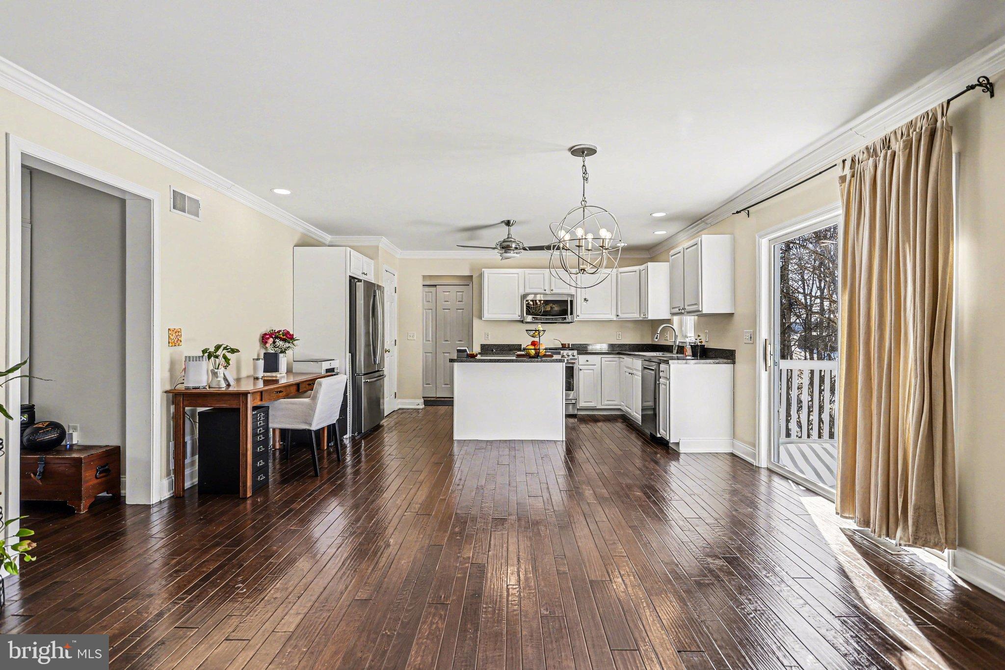 207 Edenderry Way Enola, PA 17025 - Photo 10 of 40 Bright, modern kitchen with elegant finishes.