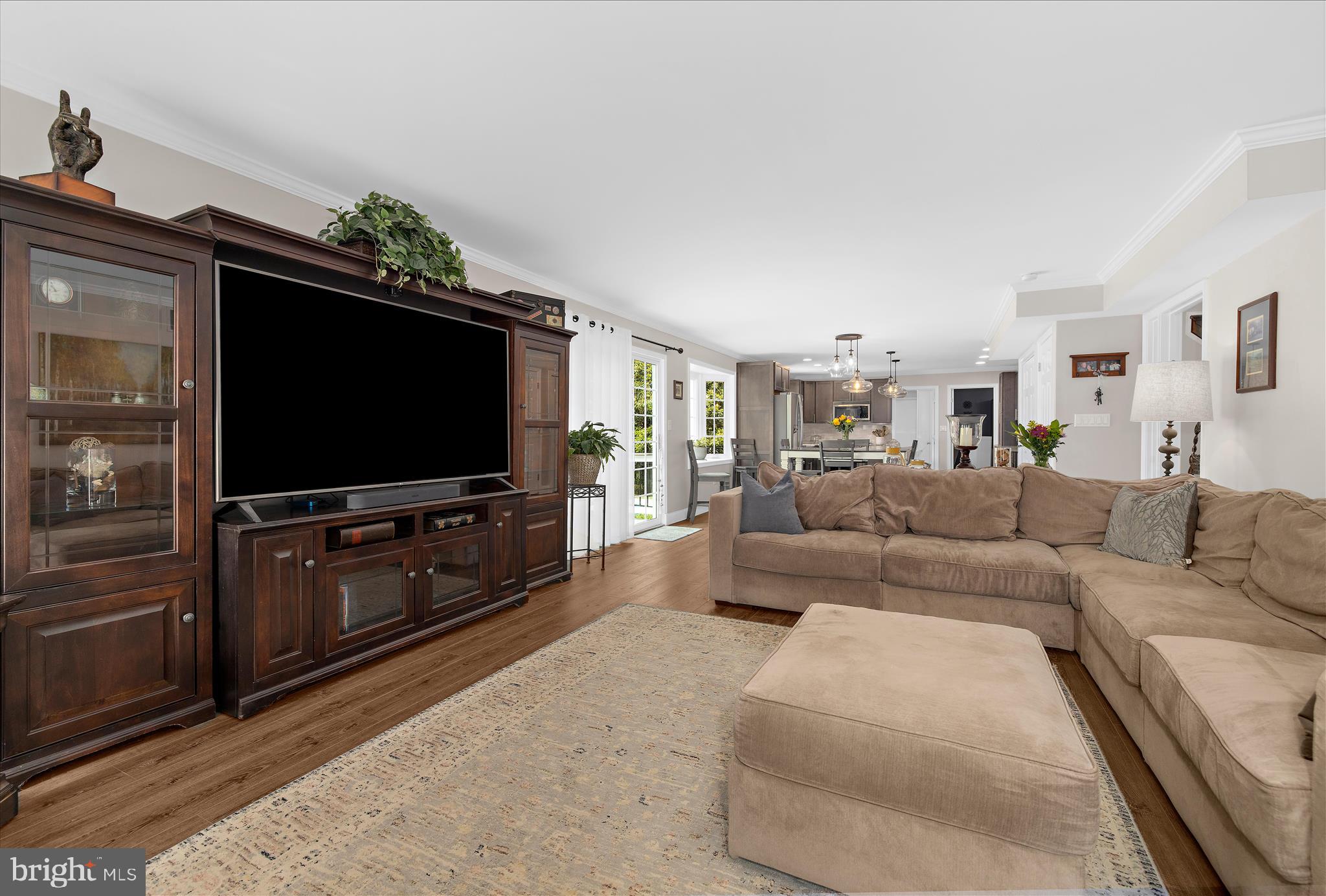 1379 Old Water Oak Point Road Pasadena, MD 21122 - Photo 26 of 82