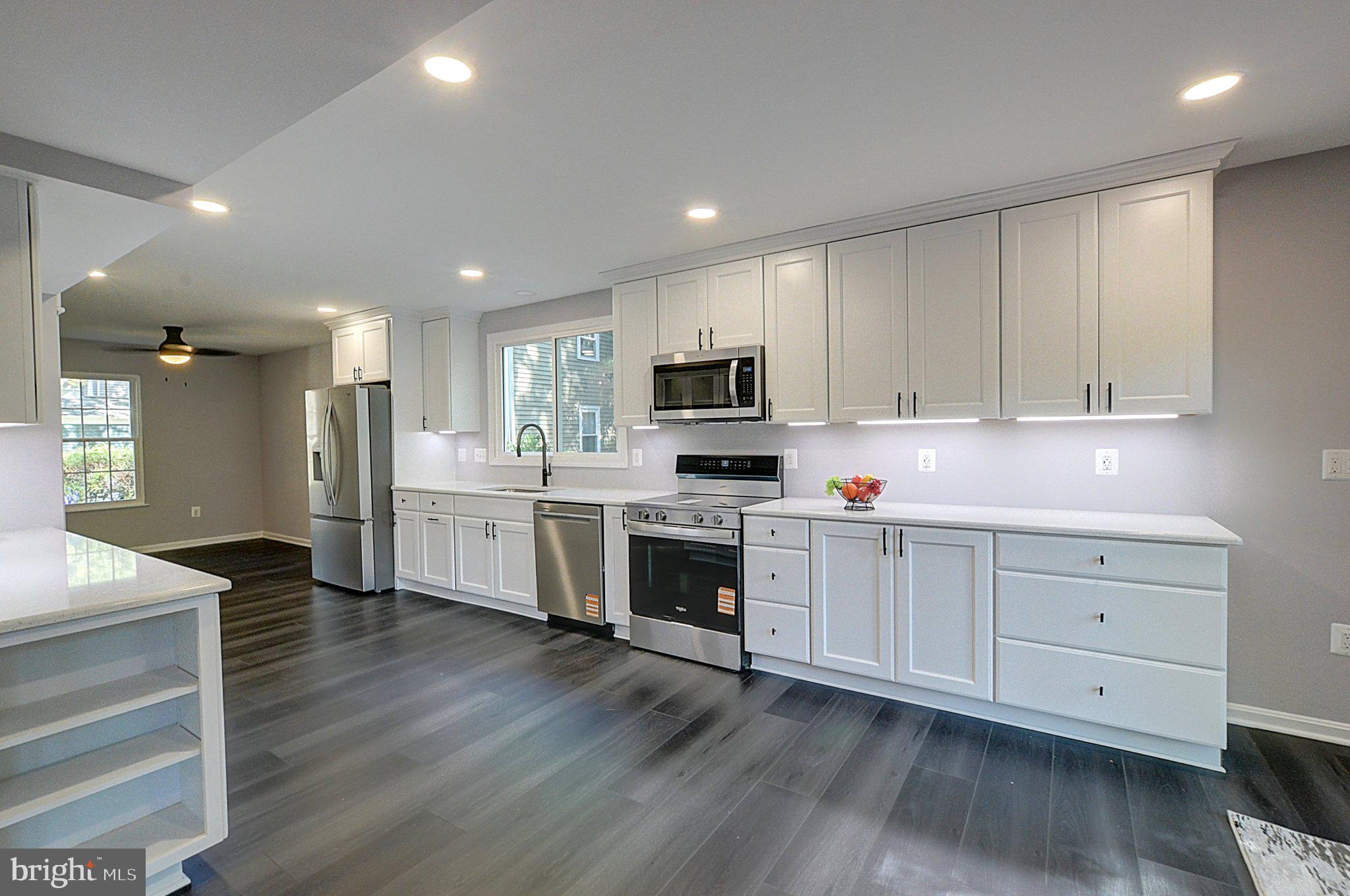 10971 Hickory Ridge Road Columbia, MD 21044 - Photo 6 of 31 All New Whirlpool Appliances