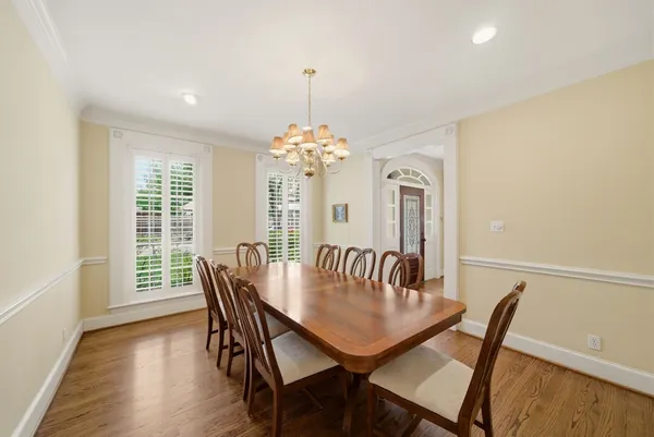 $1,685,000 | 3 Martin Lane, Spring Valley Village, TX 77055