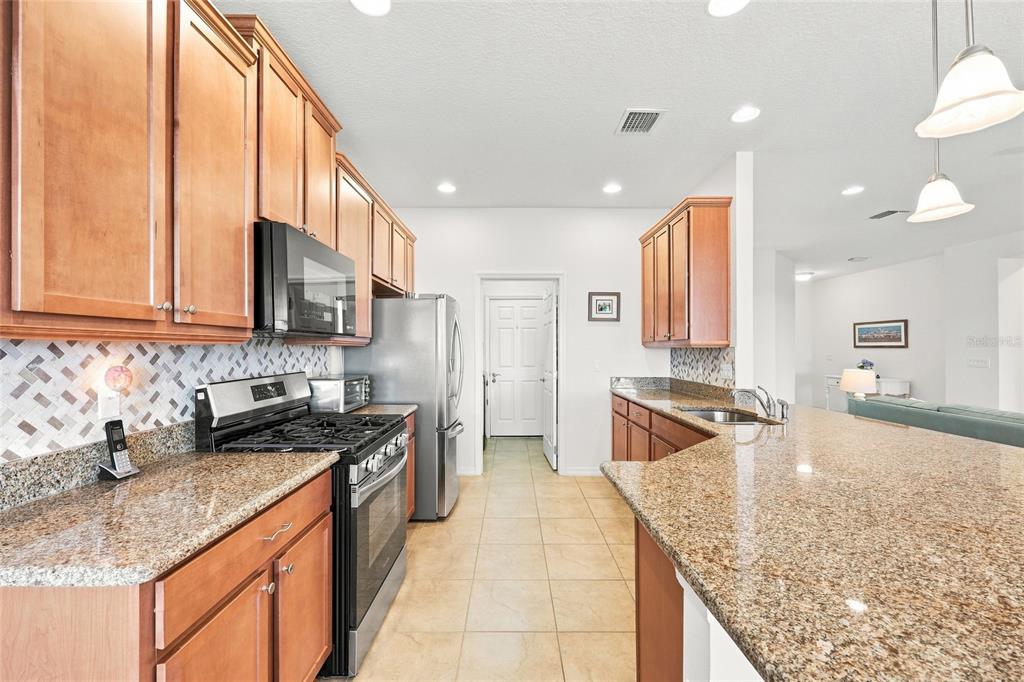 381 Silver Maple Road Groveland, FL 34736 - Photo 12 of 46 Gallery Image 12