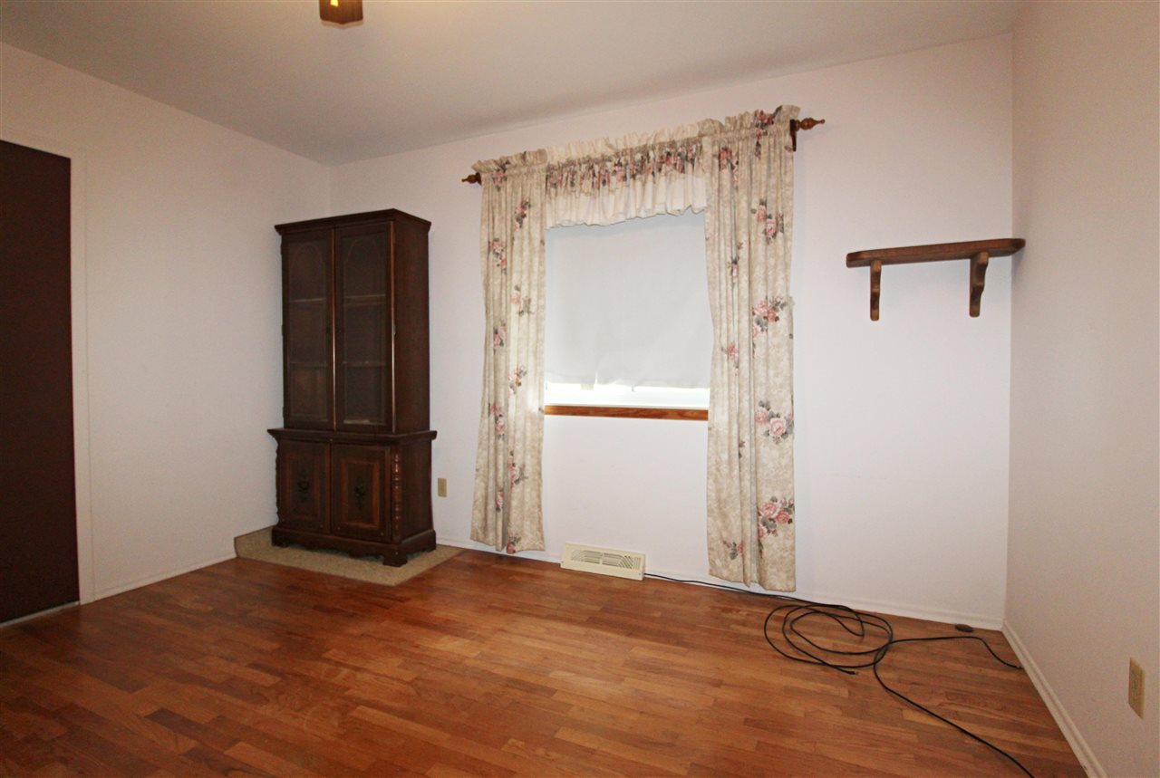 10075 Coldwater Road Flushing, MI 48433 - Photo 19 of 35