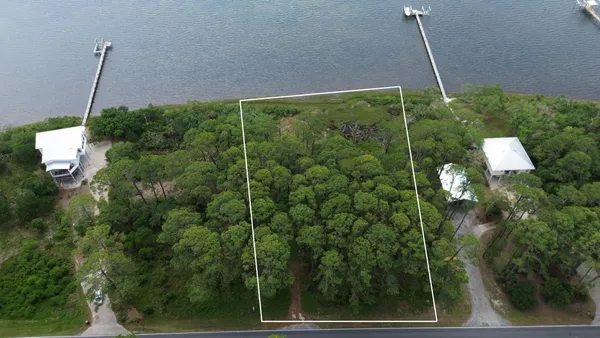 $198,000 | 2790 Highway 98 East, Carrabelle, FL 32322