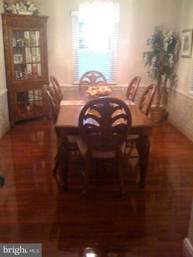 3800 Bancroft Road Baltimore, MD 21215 - Photo 2 of 4 DINNING ROOM