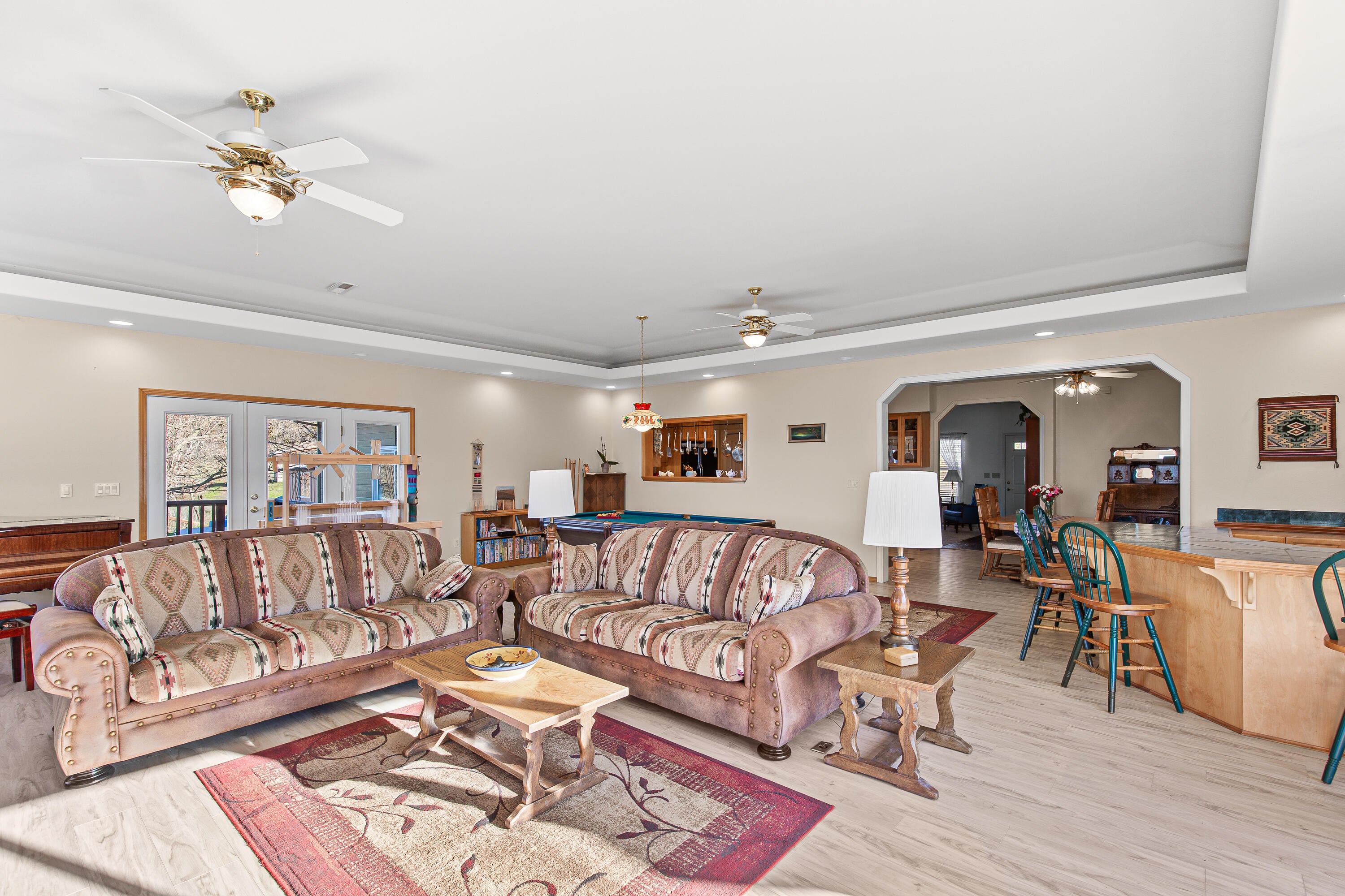 924 West Linn Road Eagle Point, OR 97524 - Photo 16 of 58 9R9A5168