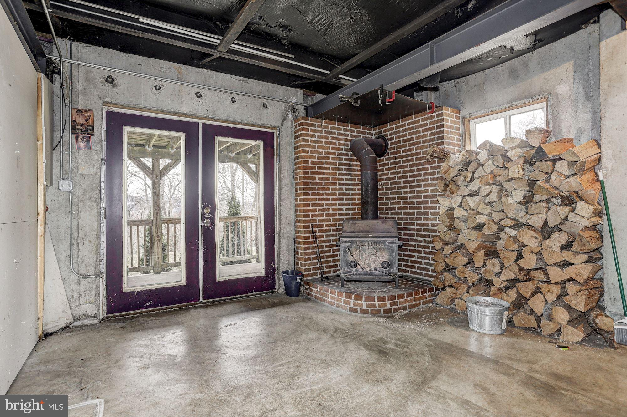 2814 Shaff Road Rohrersville, MD 21779 - Photo 24 of 33 Family Room