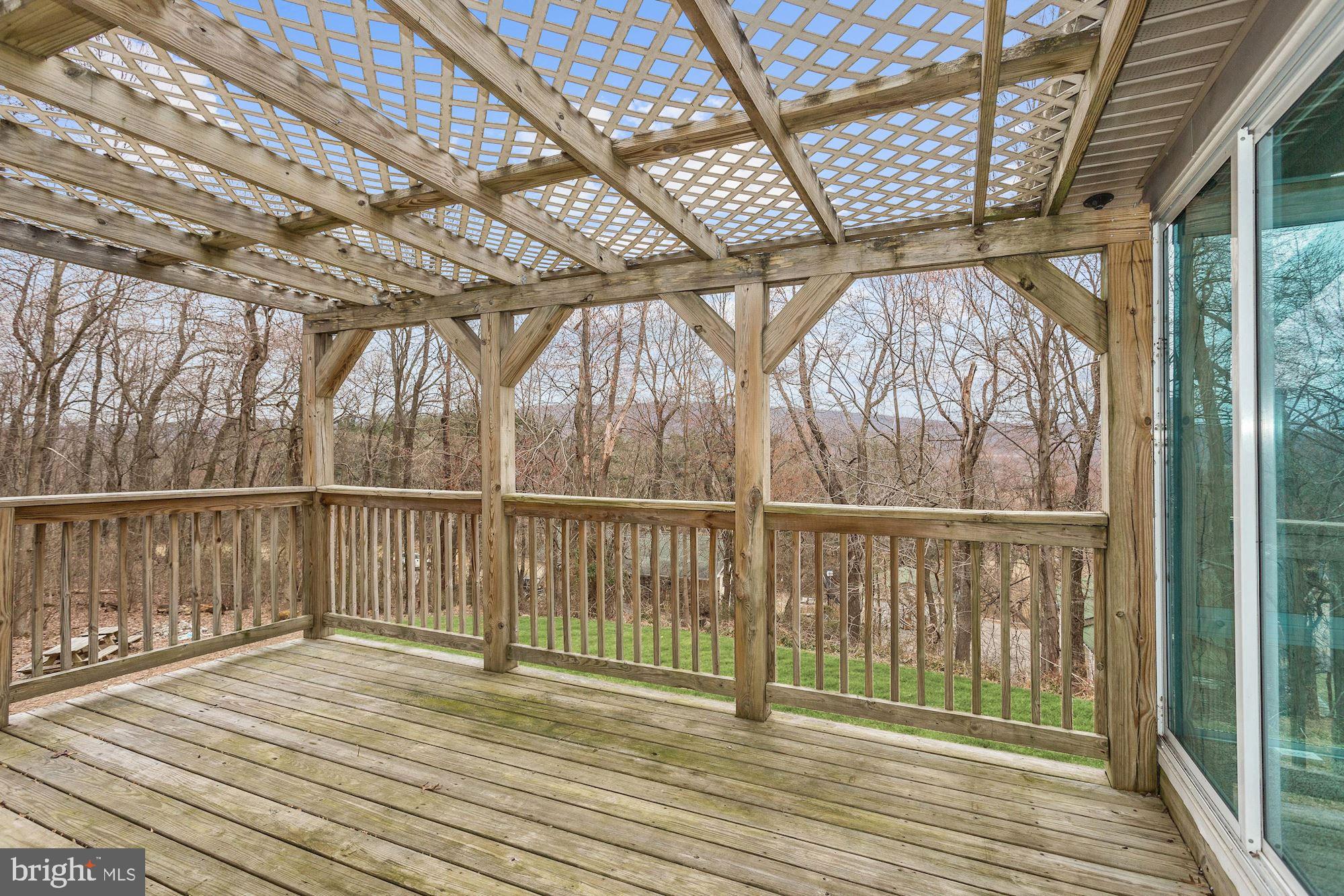 2814 Shaff Road Rohrersville, MD 21779 - Photo 26 of 33 Deck