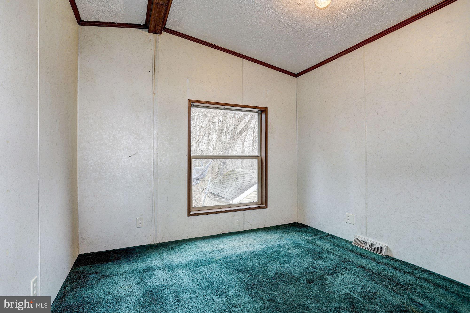 2814 Shaff Road Rohrersville, MD 21779 - Photo 9 of 33 Primary Sitting Room