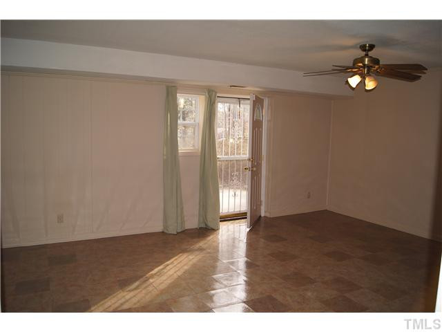 904 Windcrest Road Durham, NC 27713 - Photo 17 of 25 Den/Family/Great Room