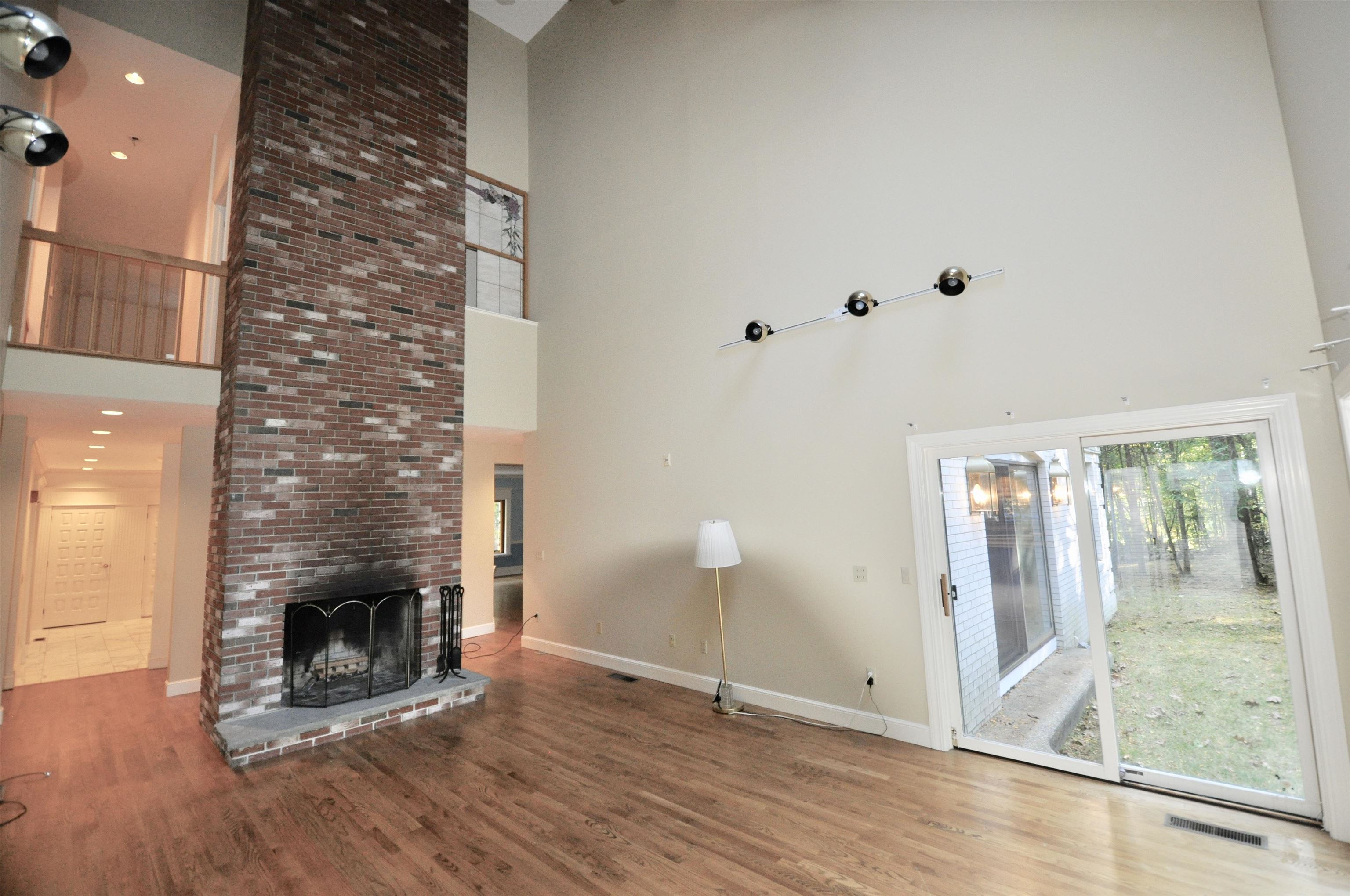 32 Indian Rock Road Nashua, NH 03063 - Photo 22 of 38