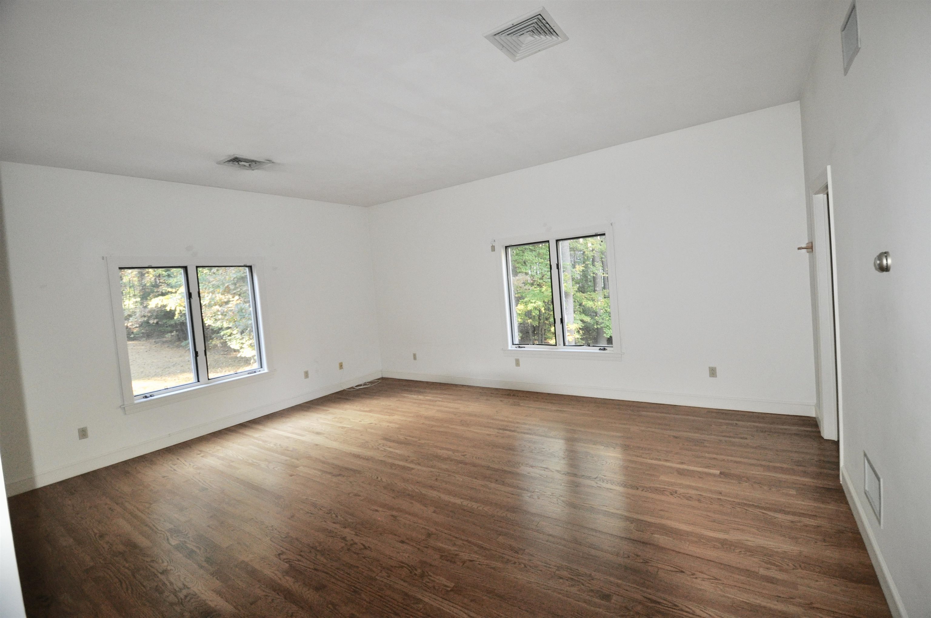 32 Indian Rock Road Nashua, NH 03063 - Photo 29 of 38