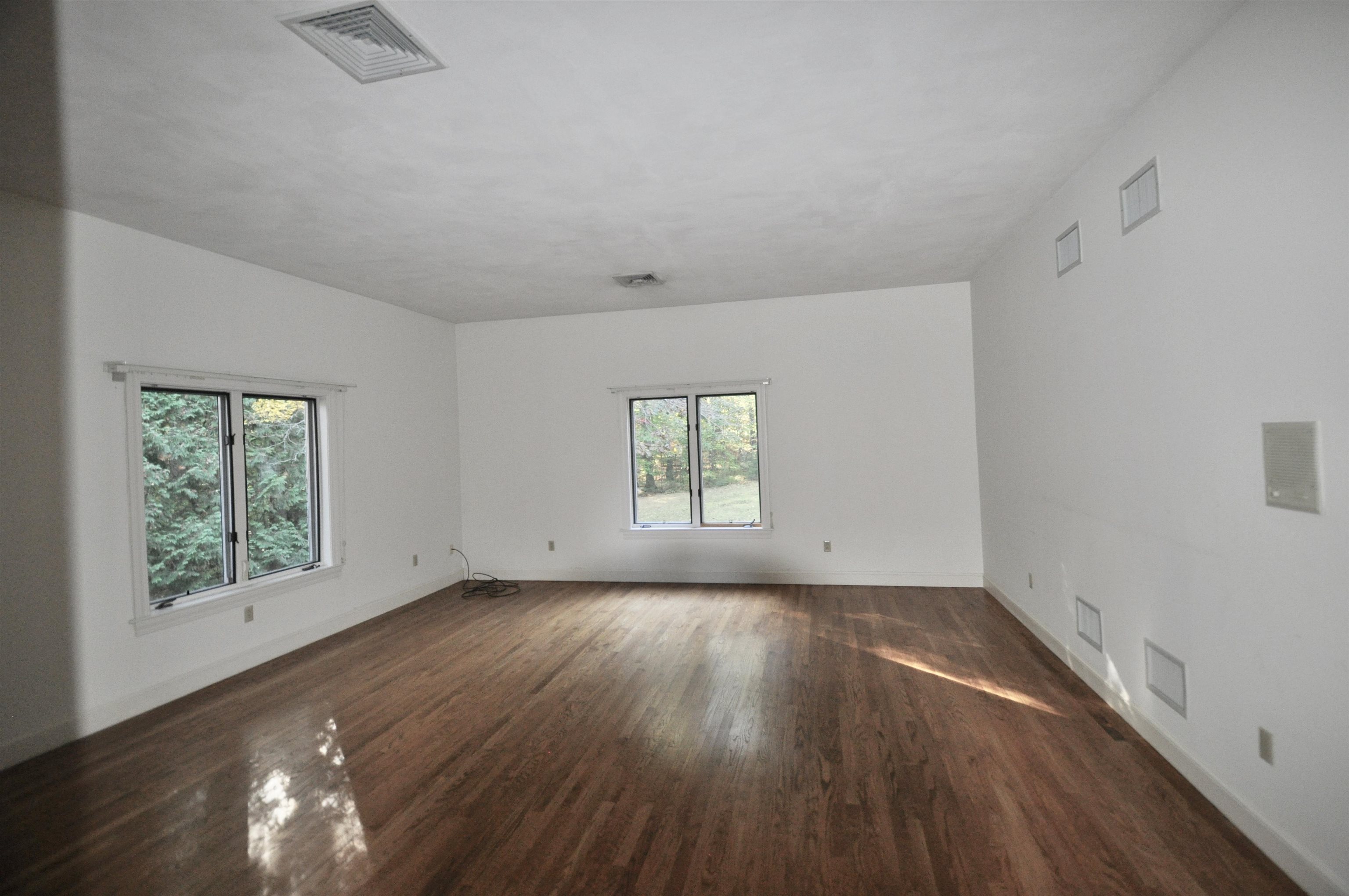 32 Indian Rock Road Nashua, NH 03063 - Photo 36 of 38