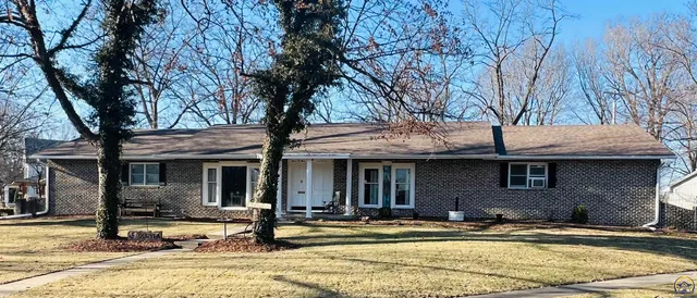 $339,900 | 703 Castle Street, Seneca, KS 66538