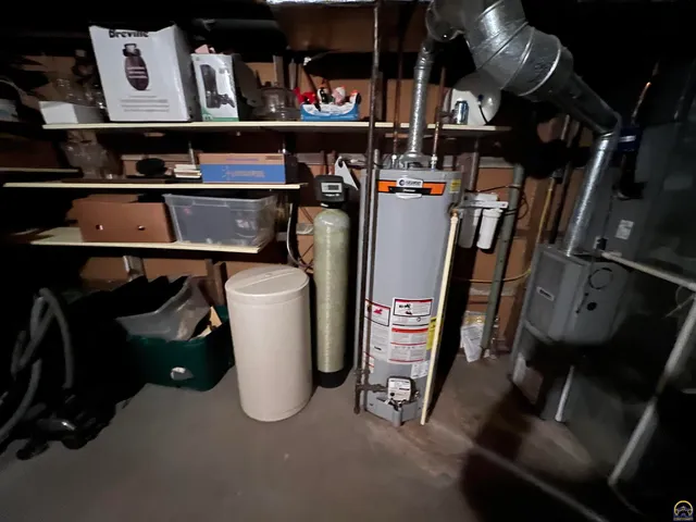 $339,900 | 703 Castle Street, Seneca, KS 66538