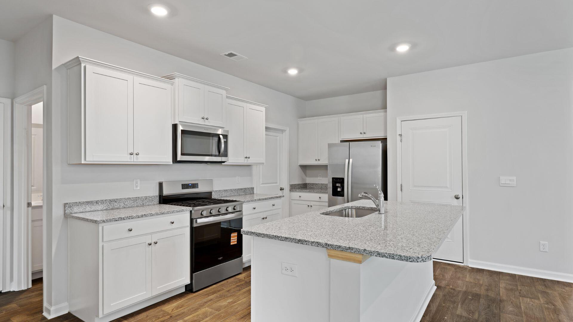 797 Long Blf Road Summerville, SC 29486 - Photo 7 of 43 26_550a2546