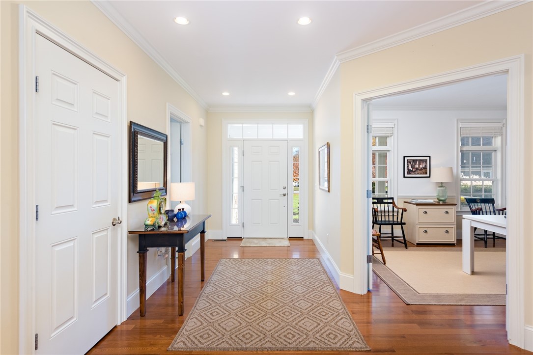 8 Kettle Cl Westerly, RI 02891 - Photo 3 of 39 Gracious entry with wide hallways