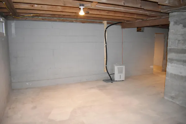 $319,000 | 81 Belmont Avenue, Belfast, ME 04915