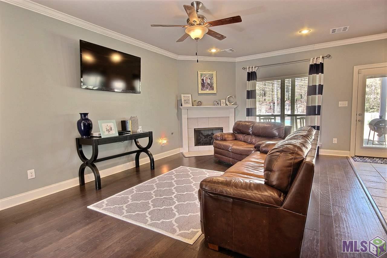 22652 Timber Ridge Drive Denham Springs, LA 70726 - Photo 3 of 18 Gallery Image 3