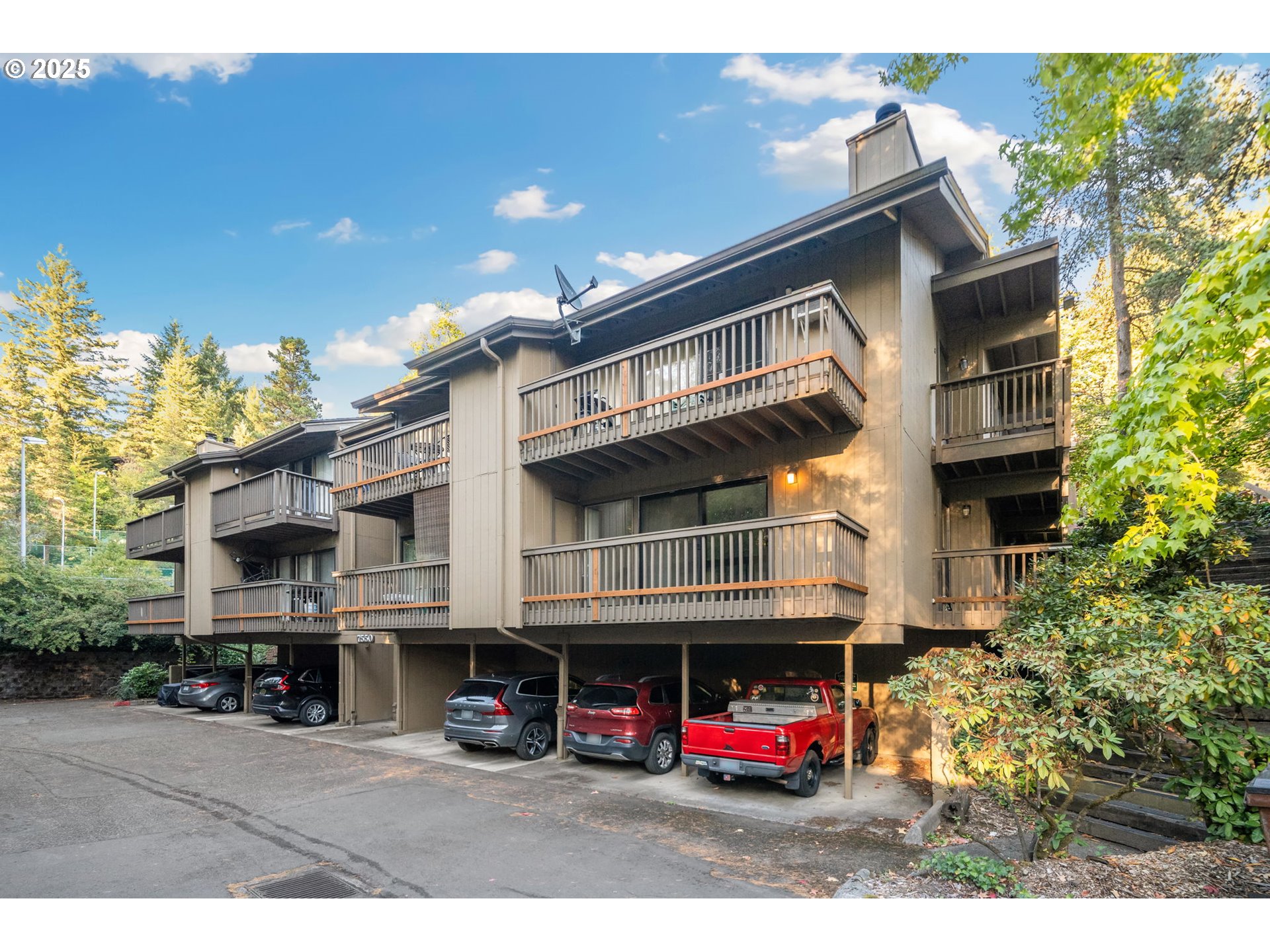 7550 Southwest Barnes Road, Unit E Portland, OR 97225 - Photo 1 of 25 Gallery Image 1
