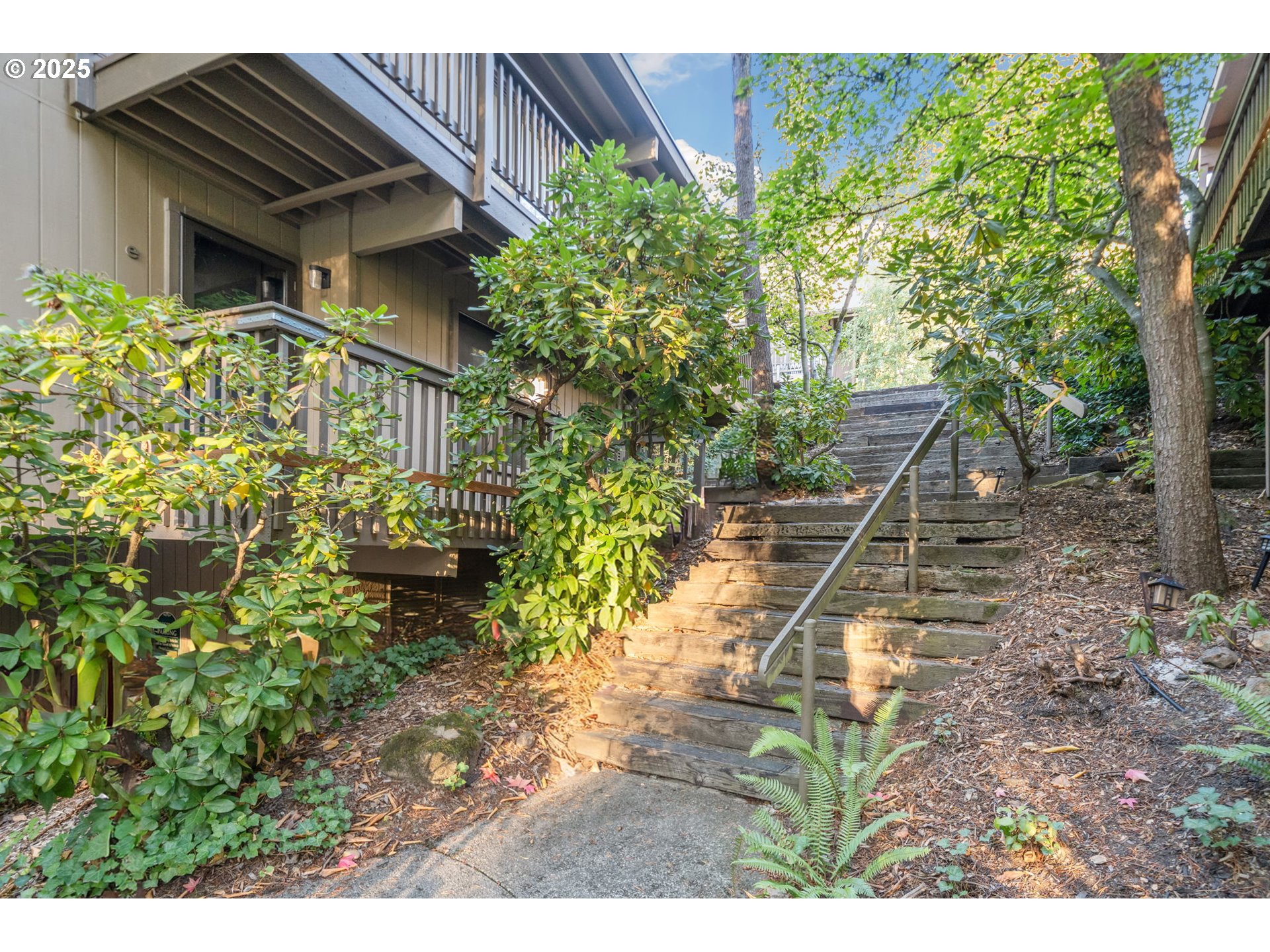 7550 Southwest Barnes Road, Unit E Portland, OR 97225 - Photo 24 of 25 Gallery Image 24