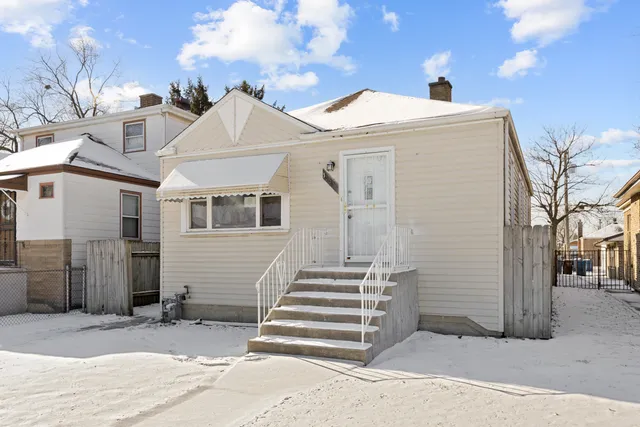 $154,900 | 12338 South Elizabeth Street, Riverdale, IL 60827