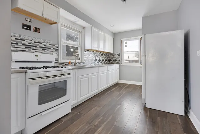 $154,900 | 12338 South Elizabeth Street, Riverdale, IL 60827