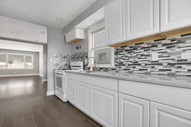 $154,900 | 12338 South Elizabeth Street, Riverdale, IL 60827