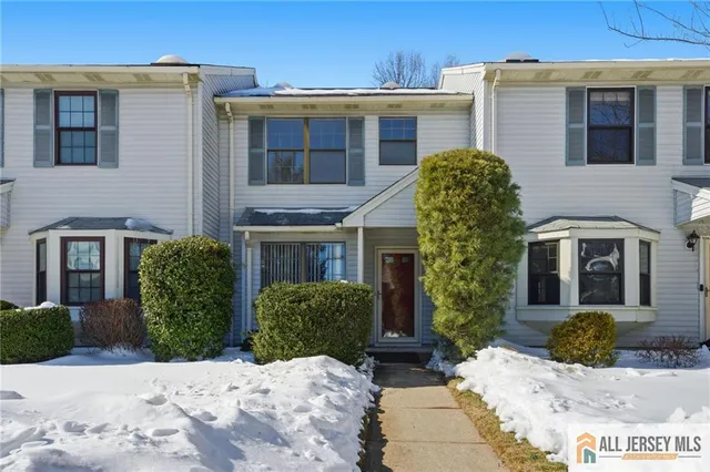 $470,000 | 303 Maplecrest Road, Edison, NJ 08820