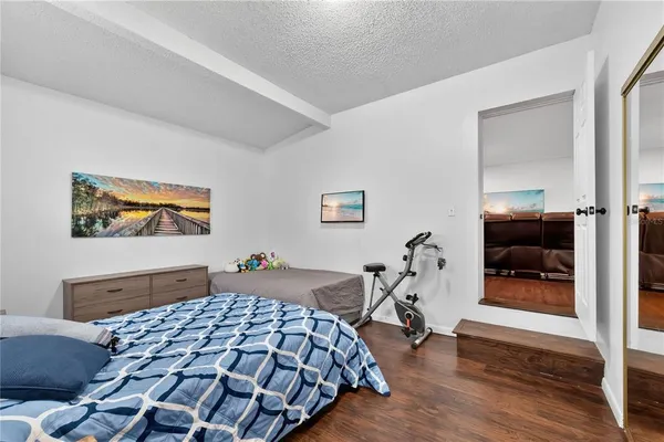 $459,000 | 2010 Lee Drive, Valrico, FL 33594