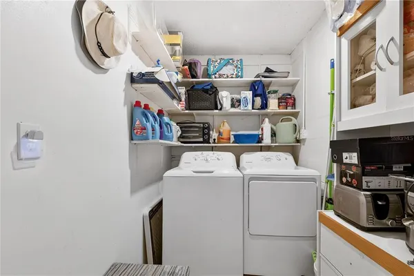 $459,000 | 2010 Lee Drive, Valrico, FL 33594