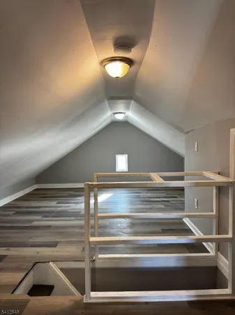 $2,600 | 15 West Emerson Avenue, Unit 2, Rahway, NJ 07065