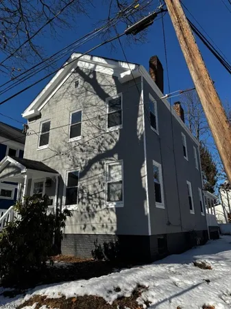 $2,600 | 15 West Emerson Avenue, Unit 2, Rahway, NJ 07065