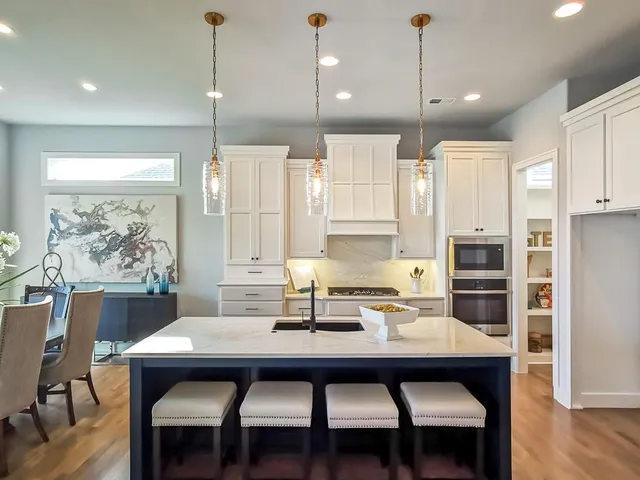 $1,425,900 | 3248 West 133rd Terrace, Leawood, KS 66224