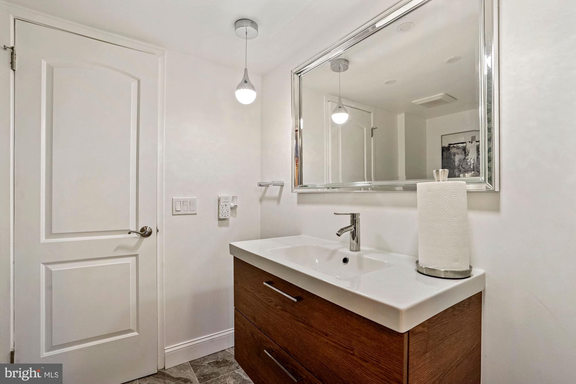 6101 Edsall Road, Unit 411 Alexandria, VA 22304 - Photo 31 of 48 Gallery Image 31