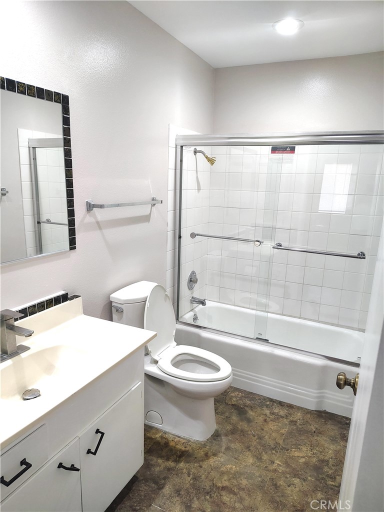 27131 Pinehurst Road Menifee, CA 92586 - Photo 17 of 38