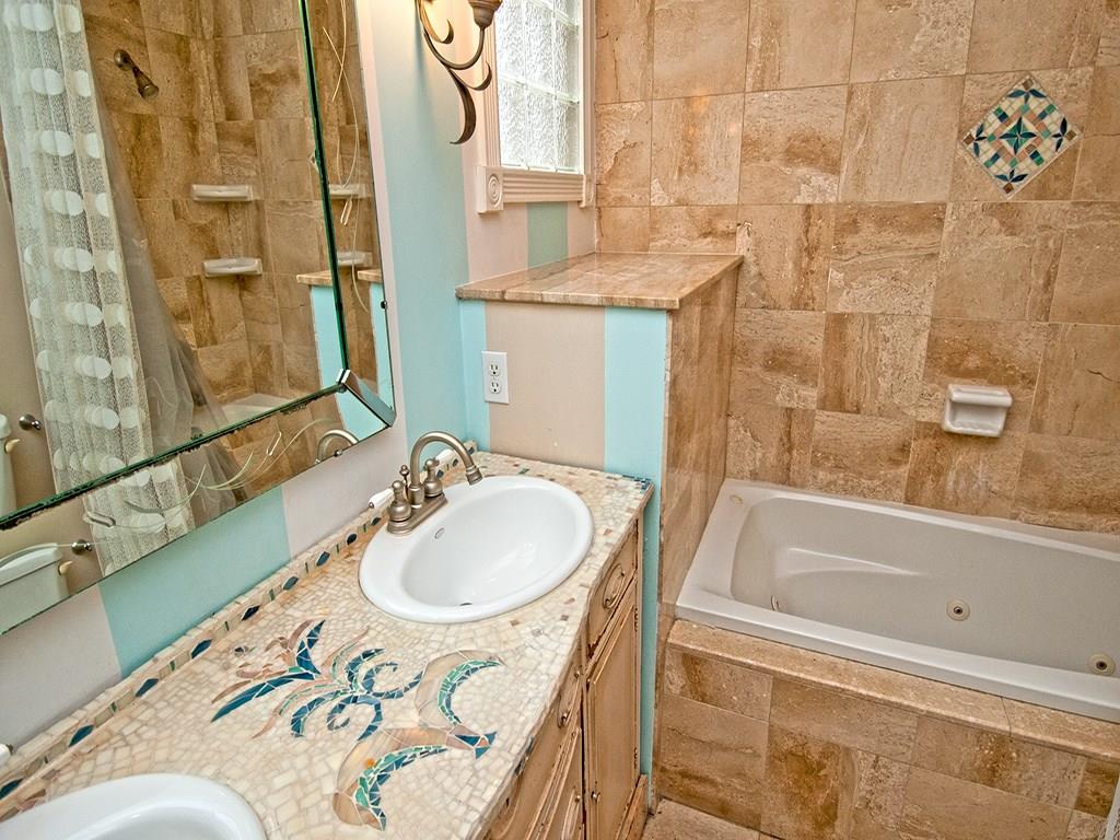 5508 Howe Street Shadyside, PA 15232 - Photo 13 of 25 Gallery Image 13