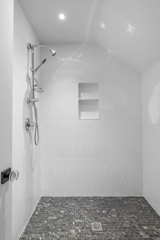 2 Whittier Road Marblehead, MA 01945 - Photo 34 of 41 a view of a bathroom