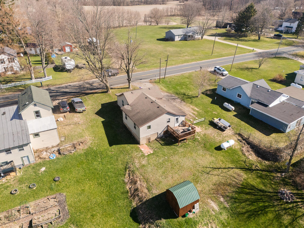517 West Fenwick Road Fenwick, MI 48834 - Photo 20 of 25 https___photoreal.io_wp-content_photorea