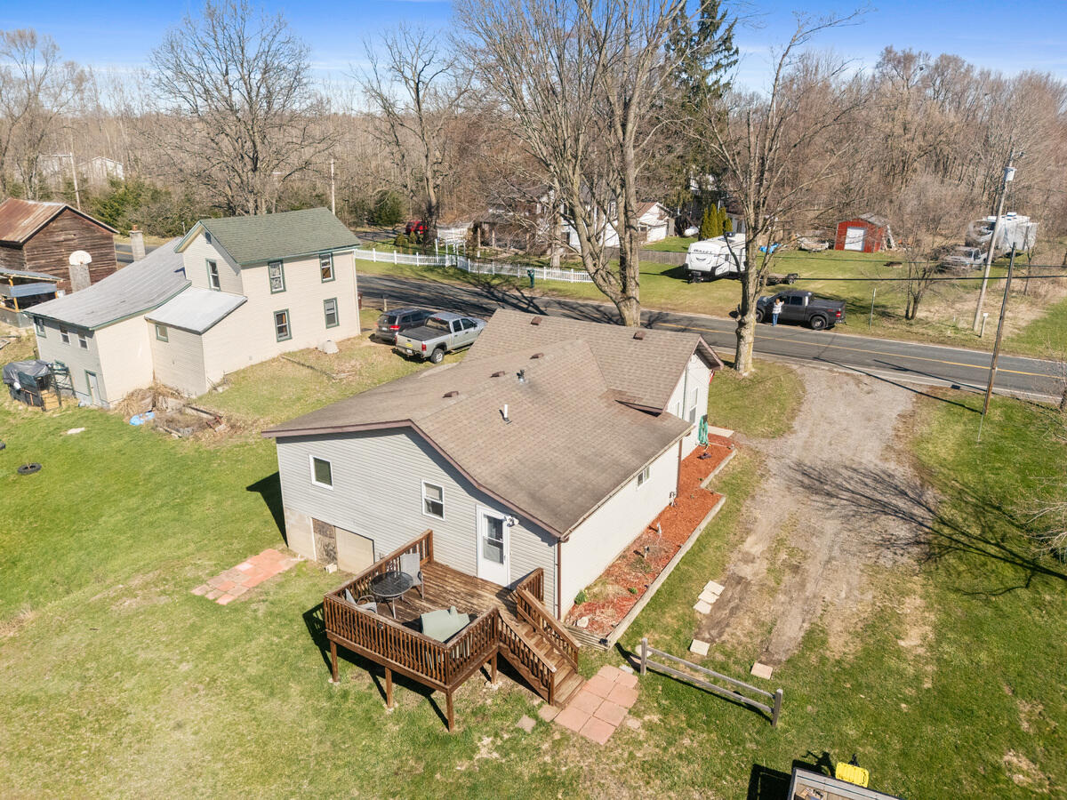 517 West Fenwick Road Fenwick, MI 48834 - Photo 21 of 25 https___photoreal.io_wp-content_photorea