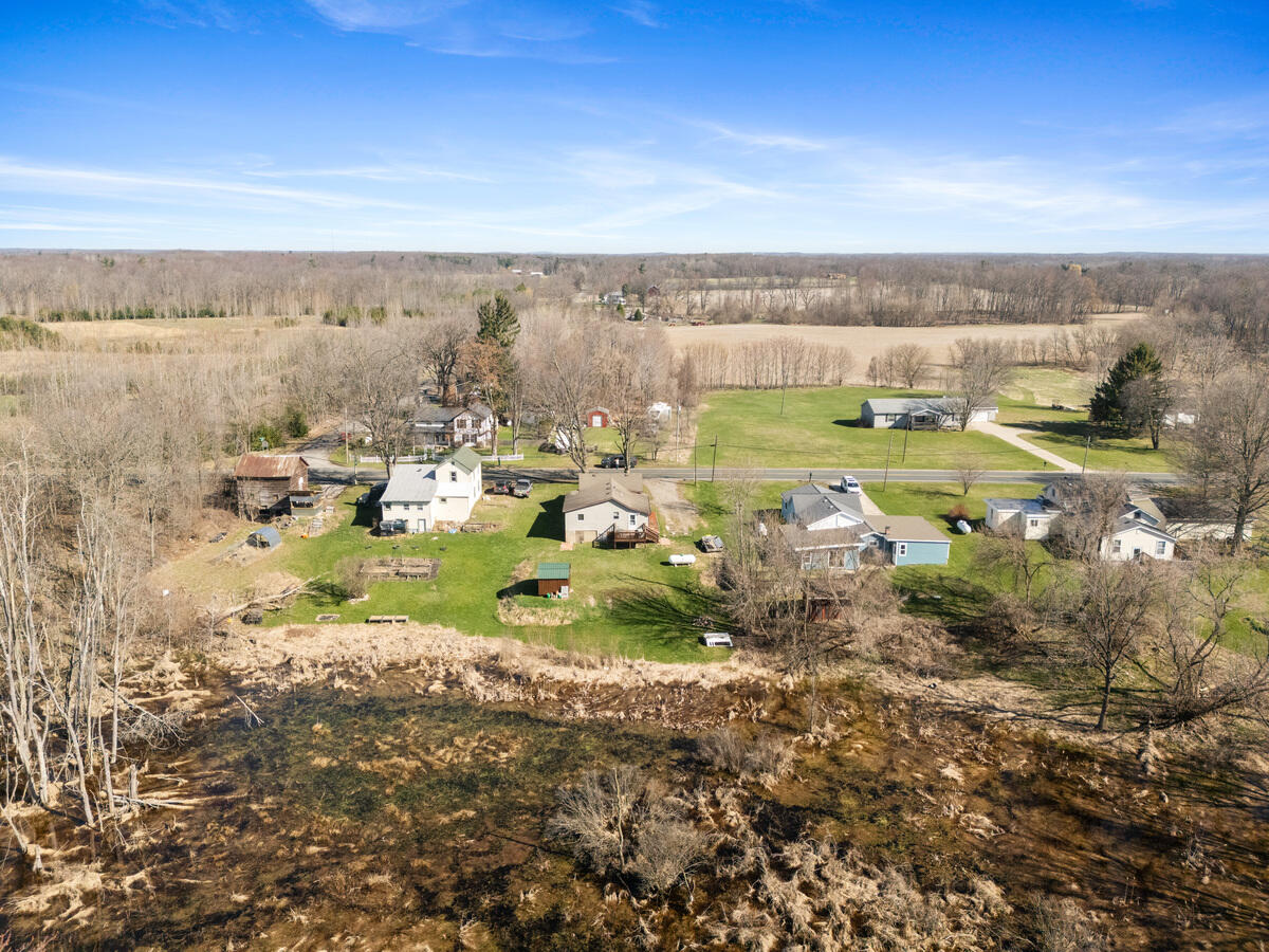 517 West Fenwick Road Fenwick, MI 48834 - Photo 23 of 25 https___photoreal.io_wp-content_photorea