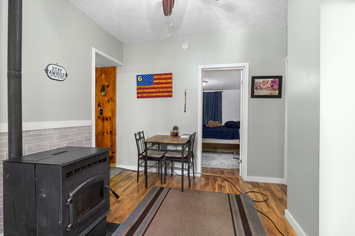 517 West Fenwick Road Fenwick, MI 48834 - Photo 8 of 25 https___photoreal.io_wp-content_photorea