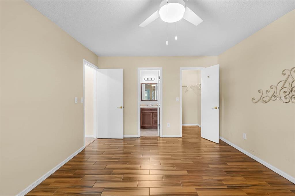 2034 Hawkhurst Circle, Unit 178 Sun City Center, FL 33573 - Photo 26 of 46 a view of a livingroom with wooden floor