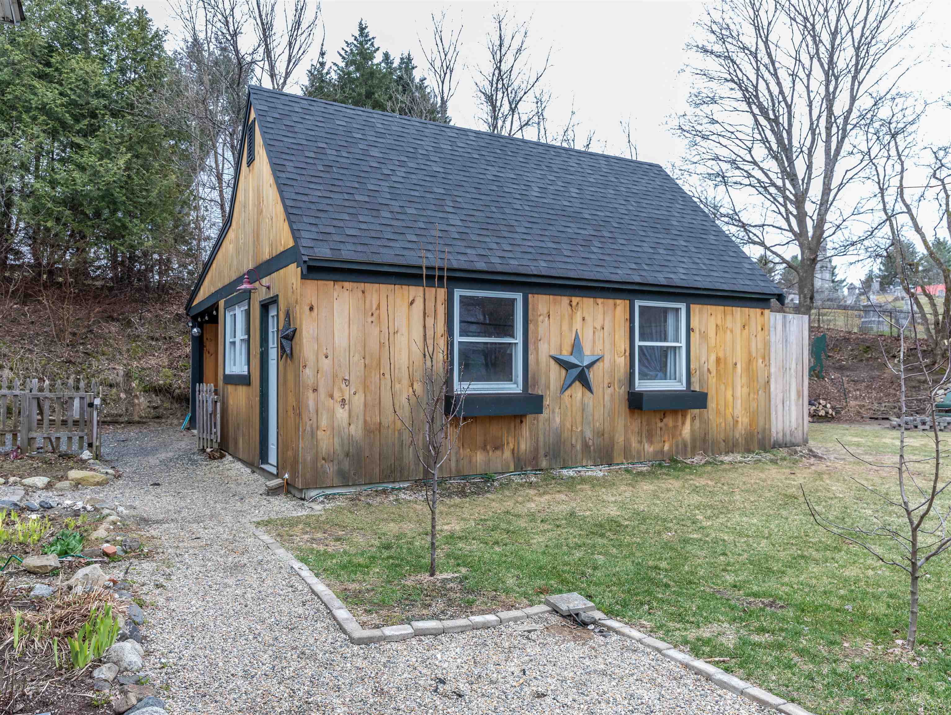 28 Upper Cherry Street Hardwick, VT 05843 - Photo 18 of 38