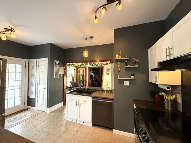 $395,000 | 28 Upper Cherry Street, Hardwick, VT 05843