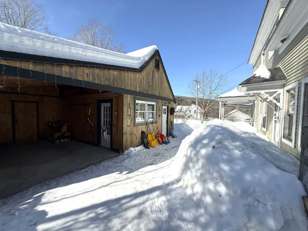 $395,000 | 28 Upper Cherry Street, Hardwick, VT 05843